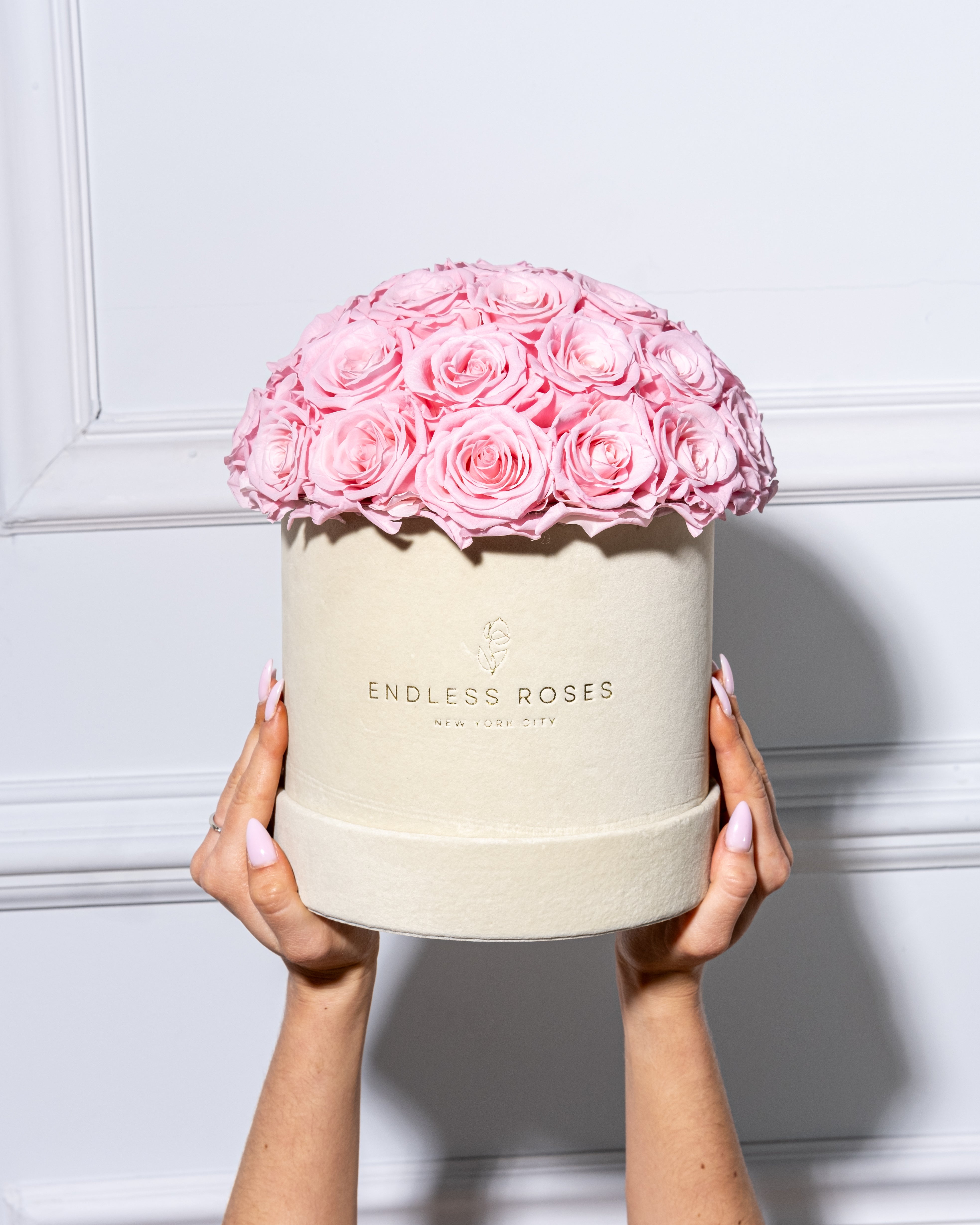 For Lovers of Pink: A Luxurious Rose Gift That Lasts Forever - Endless ...